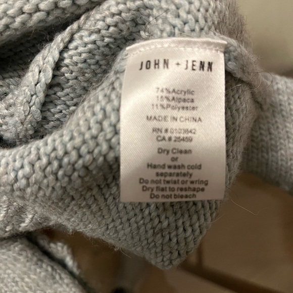 John & Jenn Sweater - Picture 3 of 6